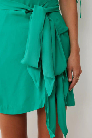 JOLIE DRESS IN EMERALD GREEN