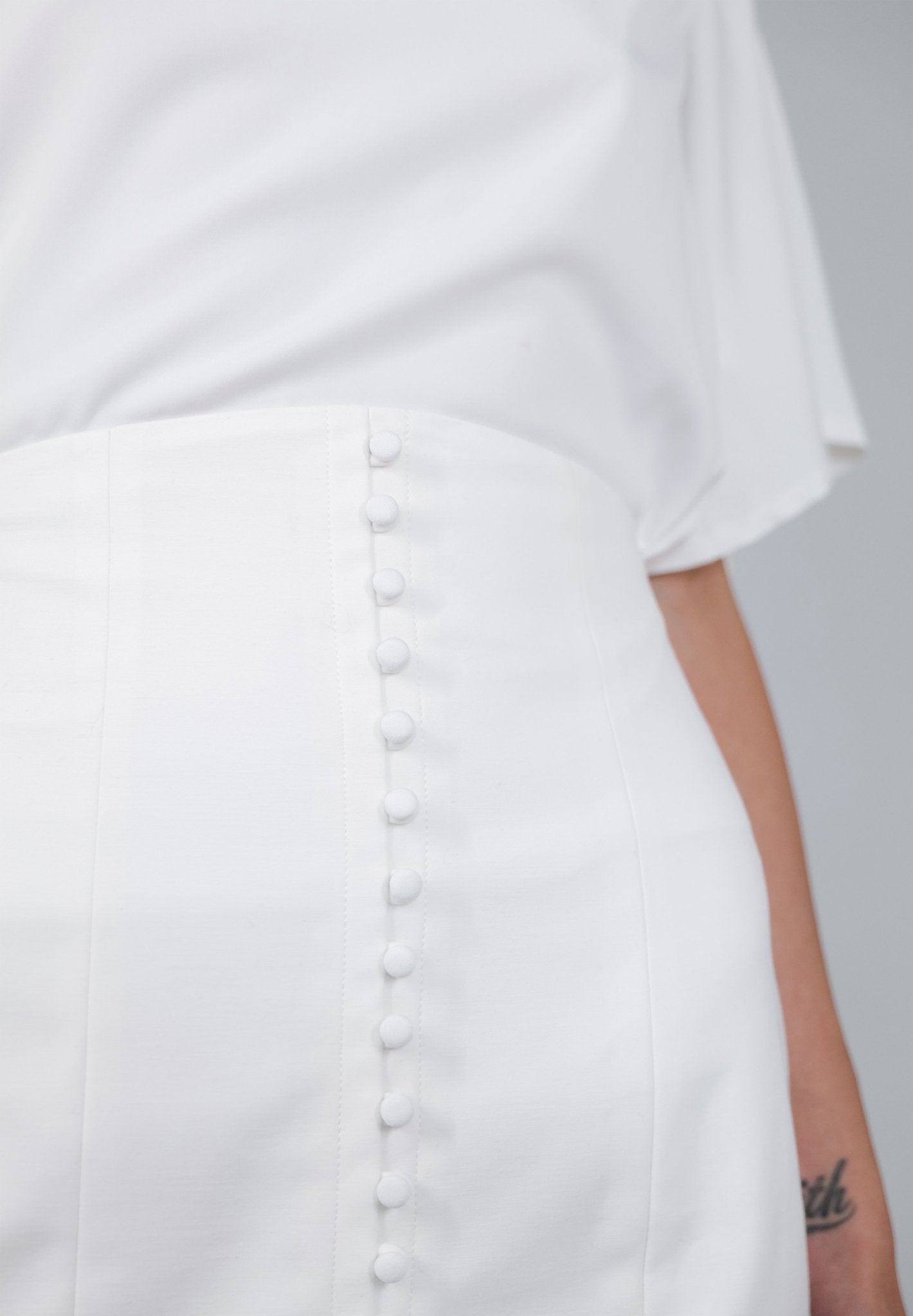 Joplin Skirt in White - BOSKEMPER