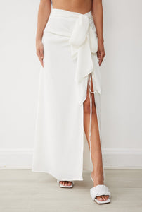 South Skirt in White - BOSKEMPER